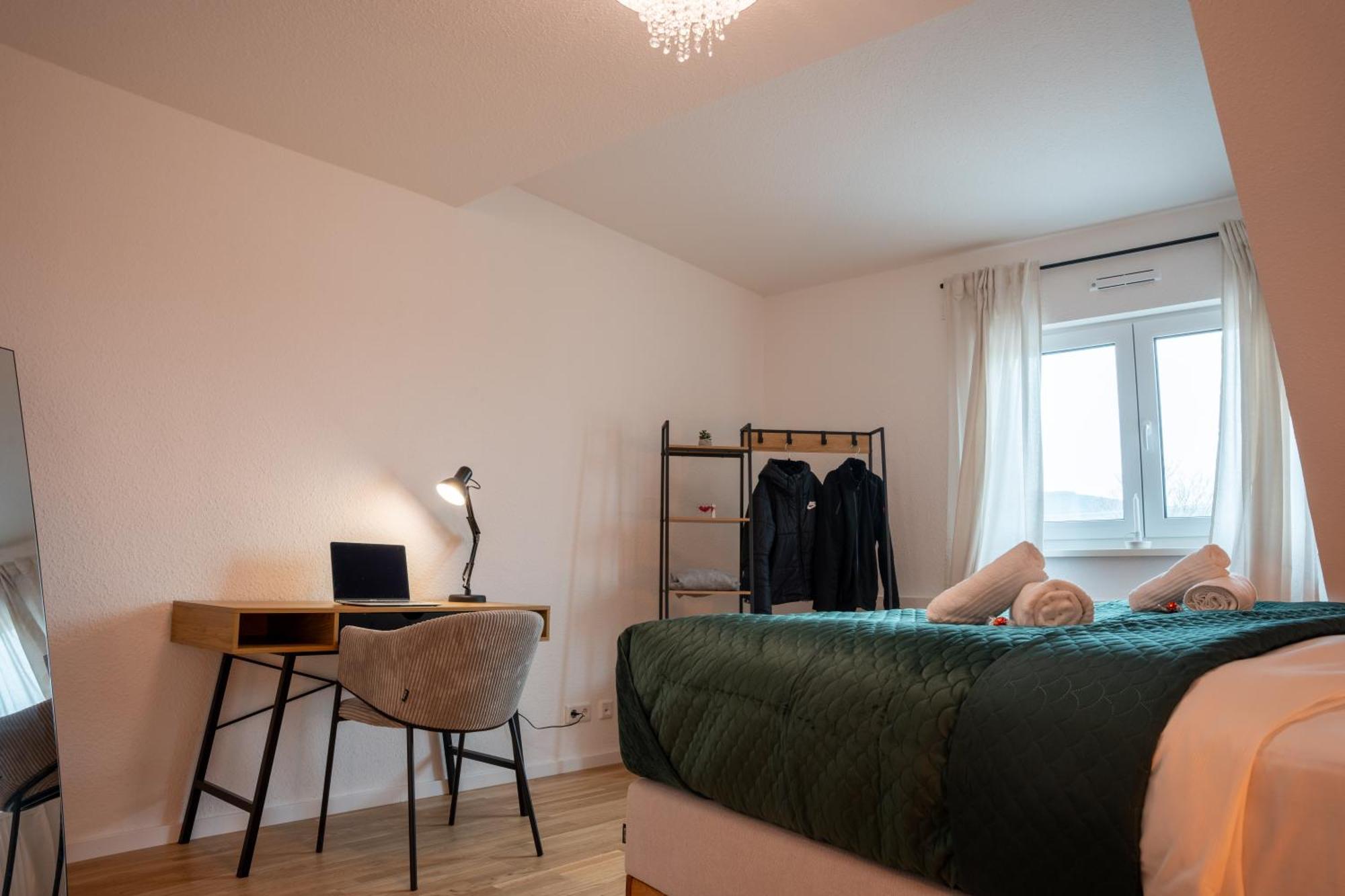 Schlossberg Residences - Design City-Apartment Im Herzen Der Weinstrasse Neustadt an der Weinstraße Kültér fotó