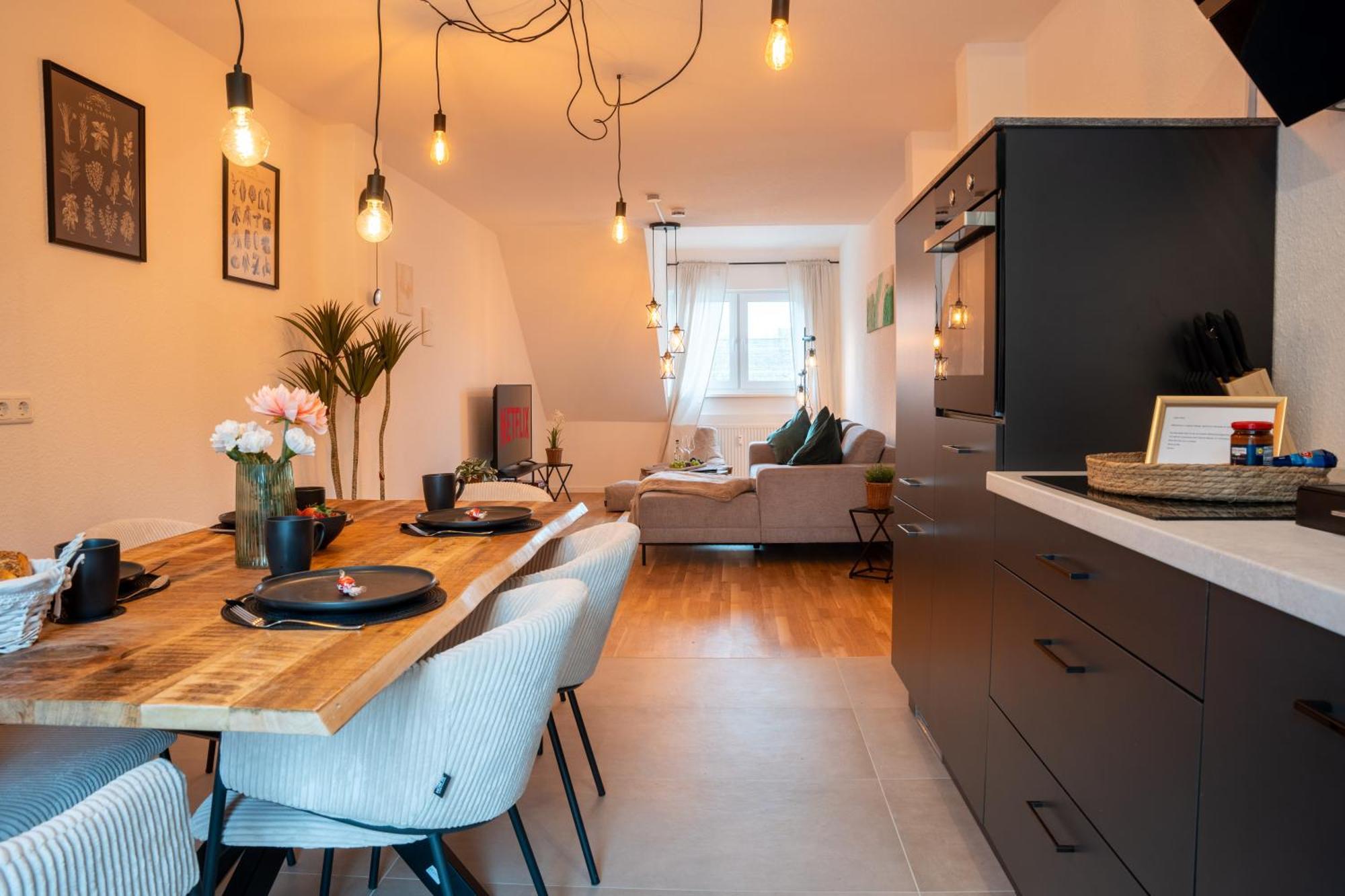 Schlossberg Residences - Design City-Apartment Im Herzen Der Weinstrasse Neustadt an der Weinstraße Kültér fotó