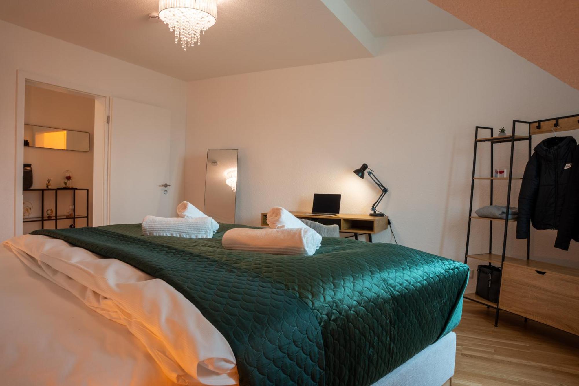 Schlossberg Residences - Design City-Apartment Im Herzen Der Weinstrasse Neustadt an der Weinstraße Kültér fotó